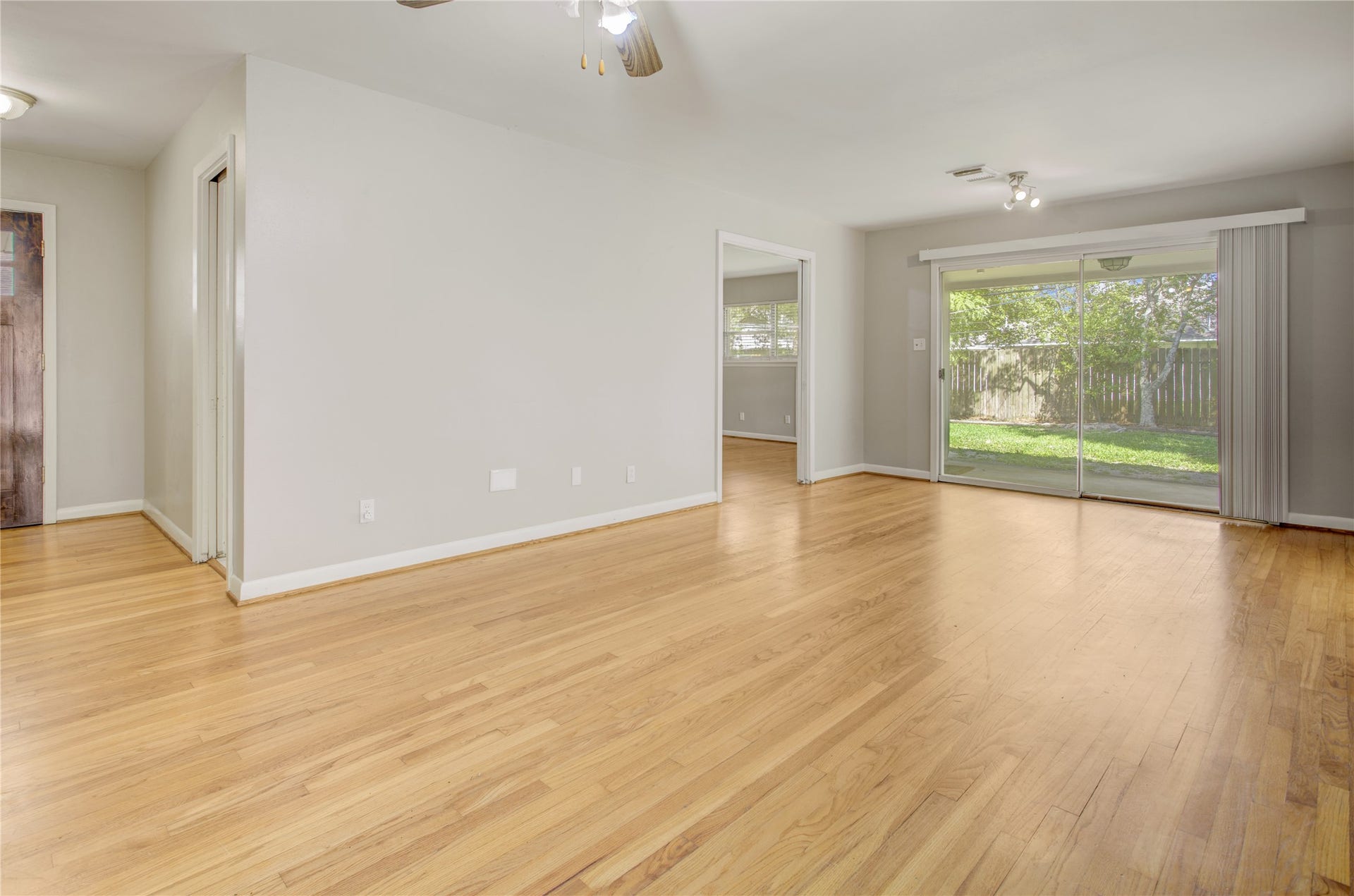 4314 Benning Drive, Houston, TX 77035 Alternative view of the same space