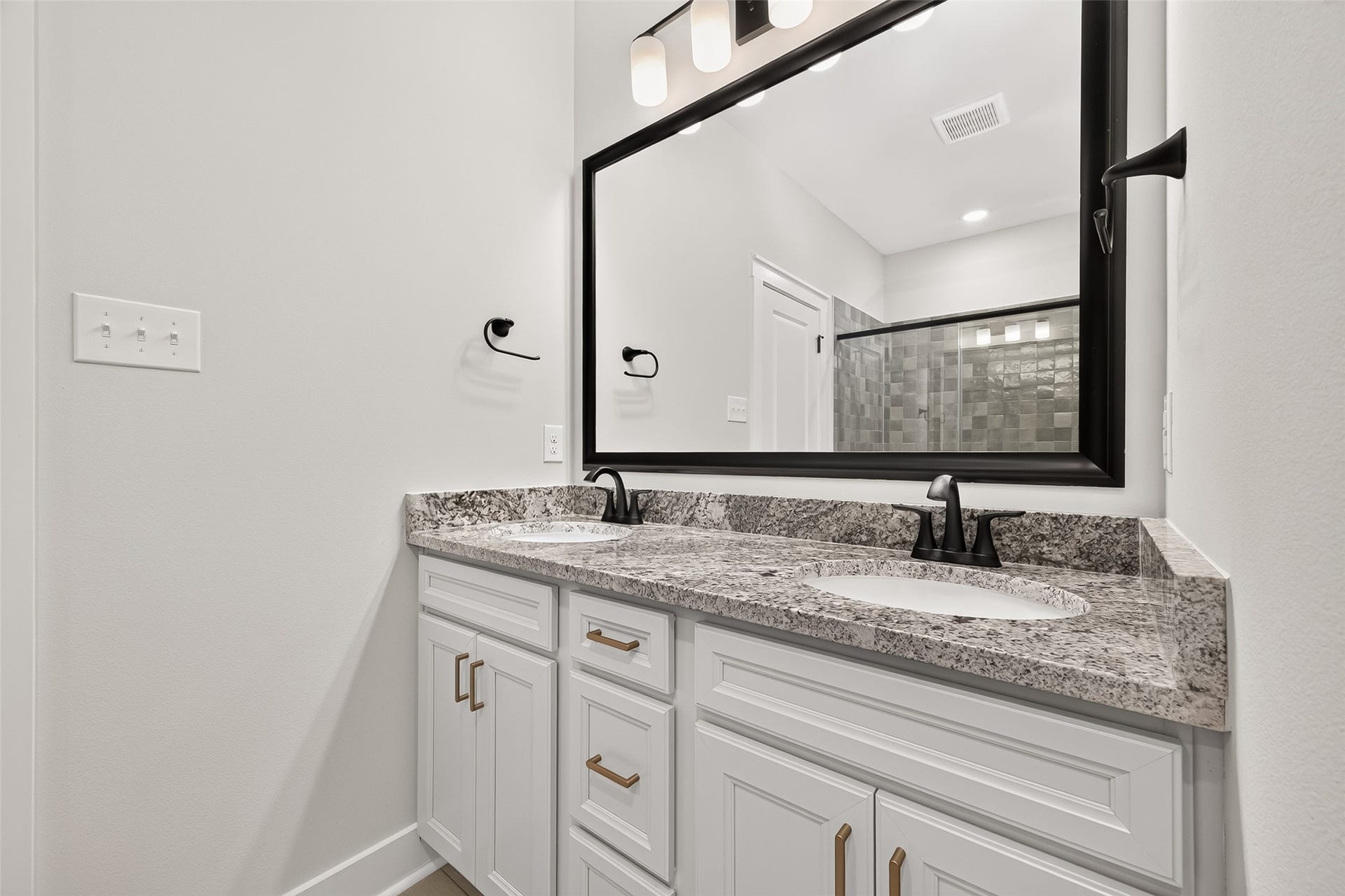 11306 Iron Horse Street, Montgomery, TX 77316 11306 Iron Horse Street, Montgomery, TX 77316