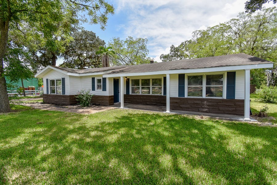 Property photo for 1410 S Columbia Drive, #36, West Columbia, TX
