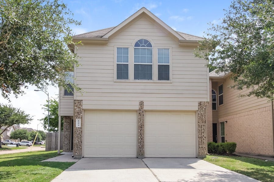 Property photo for 15474 Bammel Oaks Court, Houston, TX