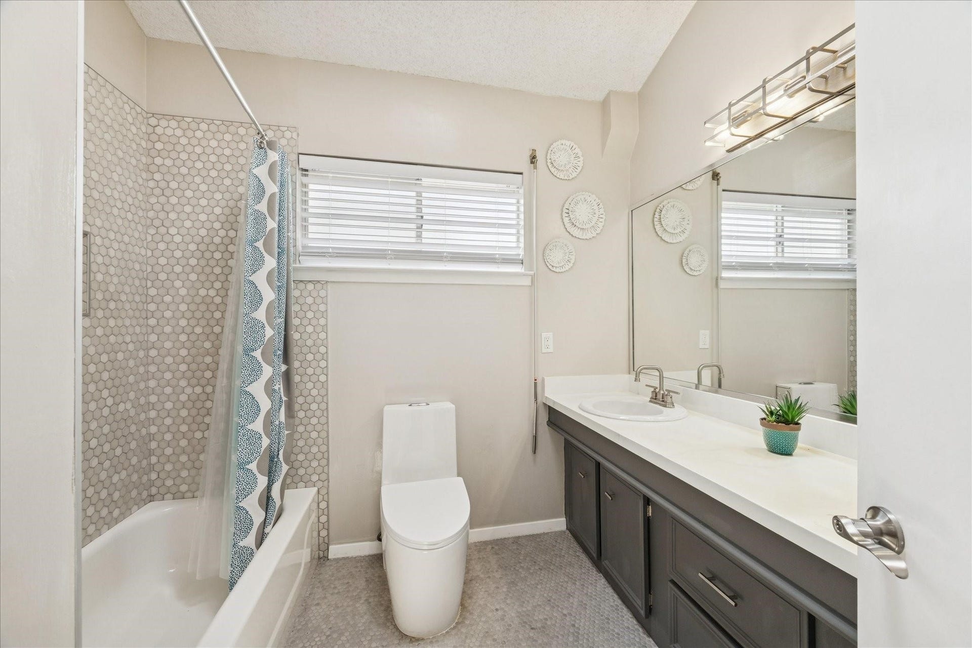 1330 Coral Way, Tiki Island, TX 77554 1330 Coral Way, Tiki Island, TX 77554