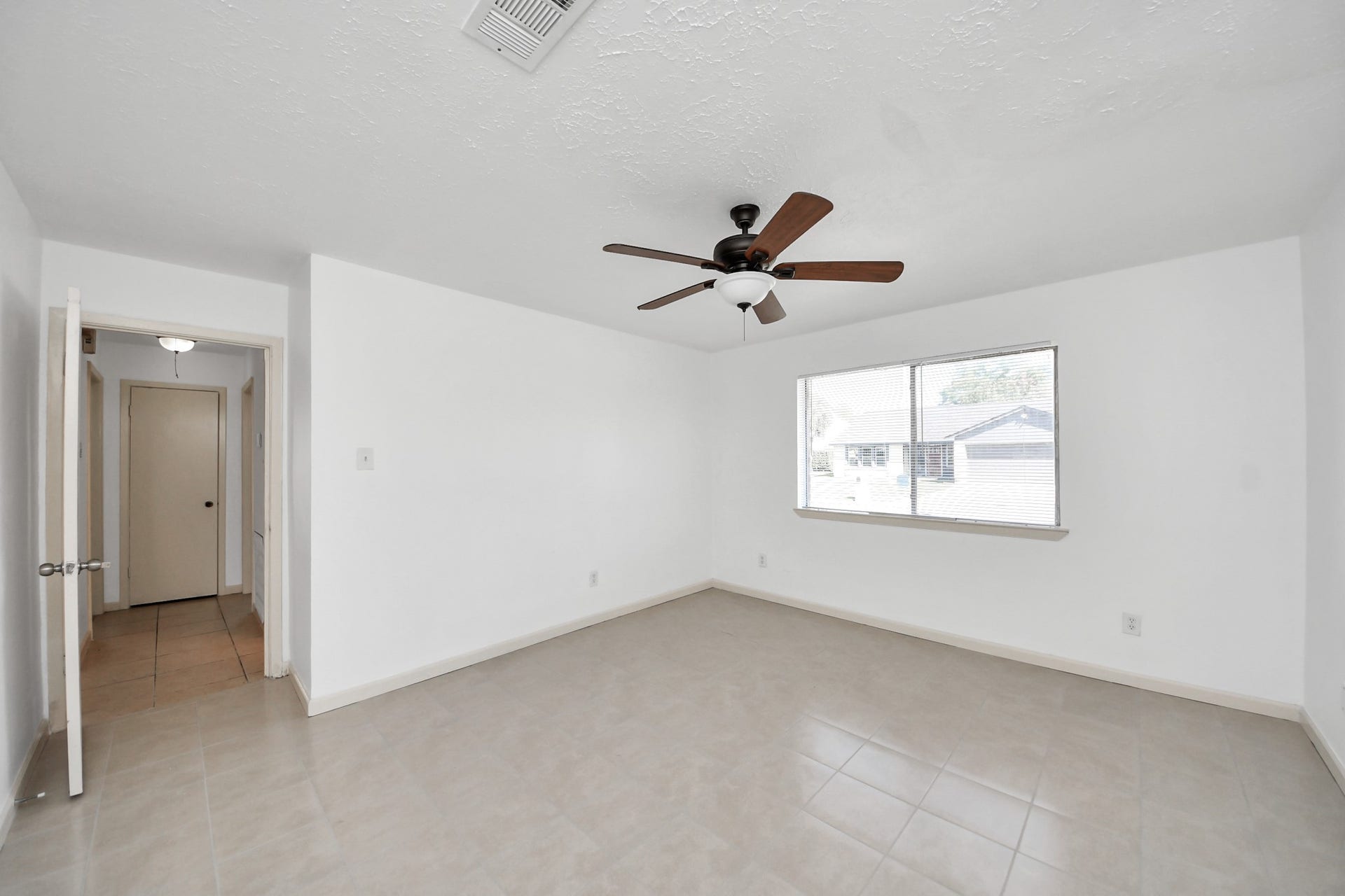 3607 Cheaney Drive, Houston, TX 77066