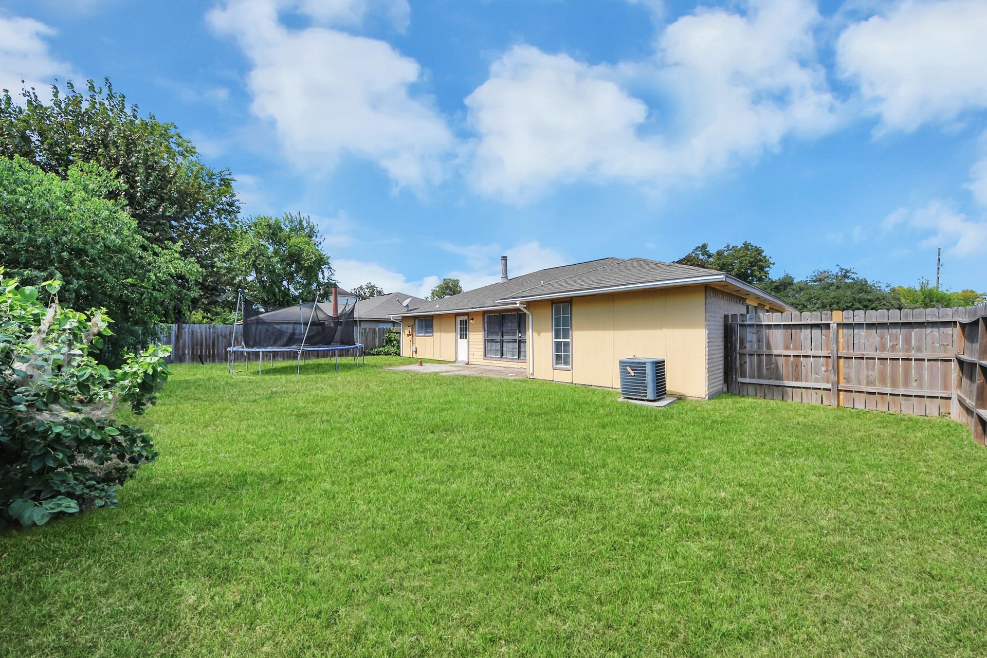3607 Cheaney Drive, Houston, TX 77066