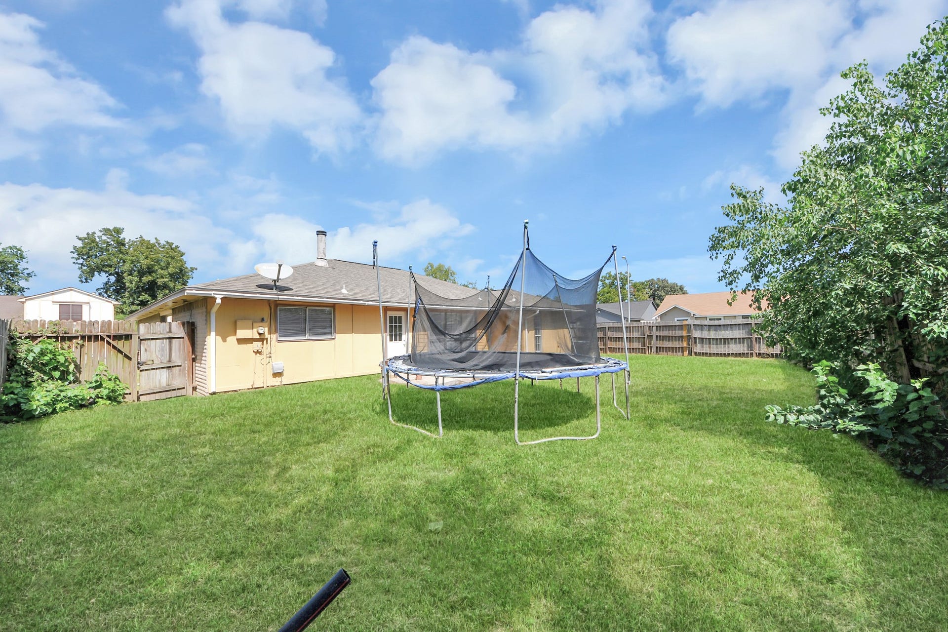 3607 Cheaney Drive, Houston, TX 77066
