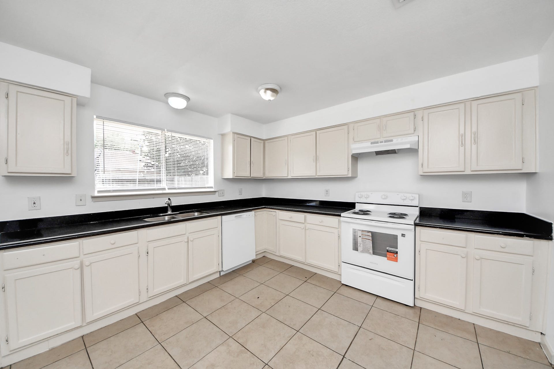 3607 Cheaney Drive, Houston, TX 77066