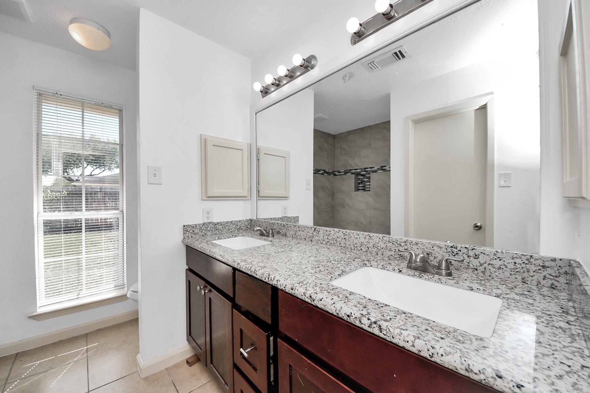 3607 Cheaney Drive, Houston, TX 77066