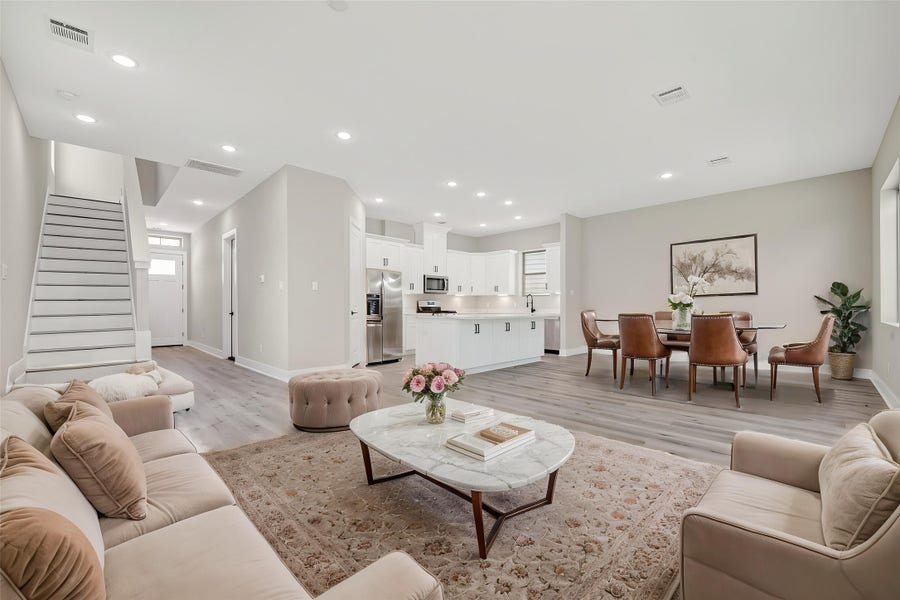 Property photo for 4902 Wunder Way, Houston, TX