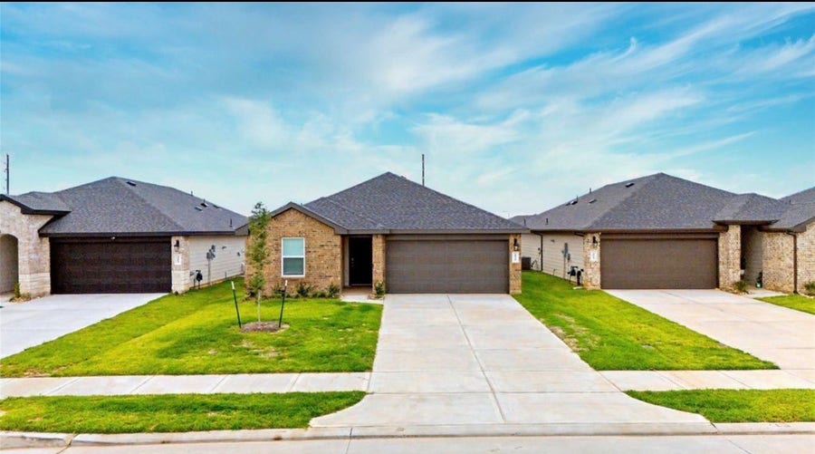 Property photo for 30519 carter cv, Fulshear, TX