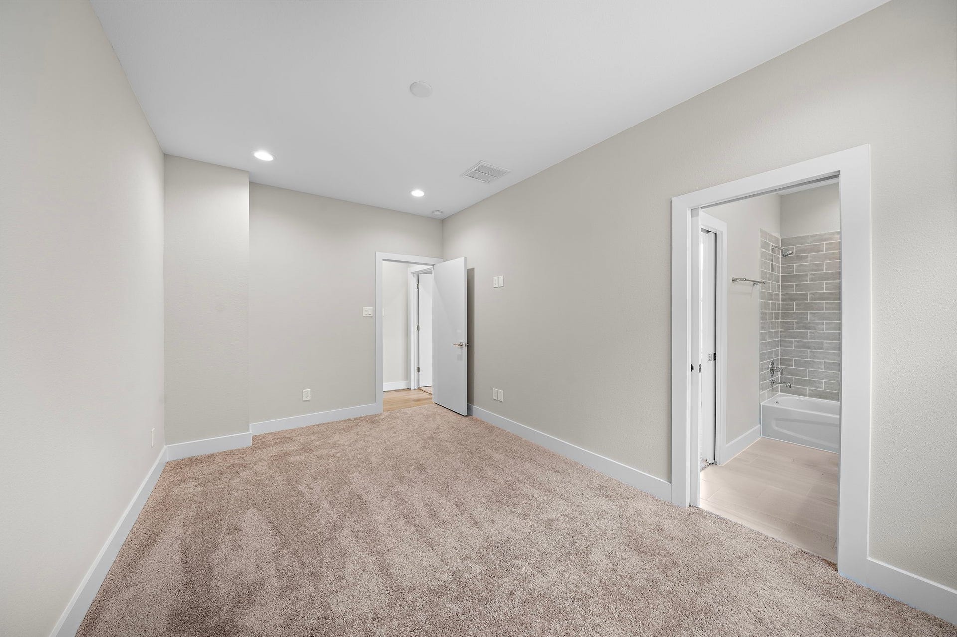 8120 Esther Acres Lane, Houston, TX 77088 8120 Esther Acres Lane, Houston, TX 77088
