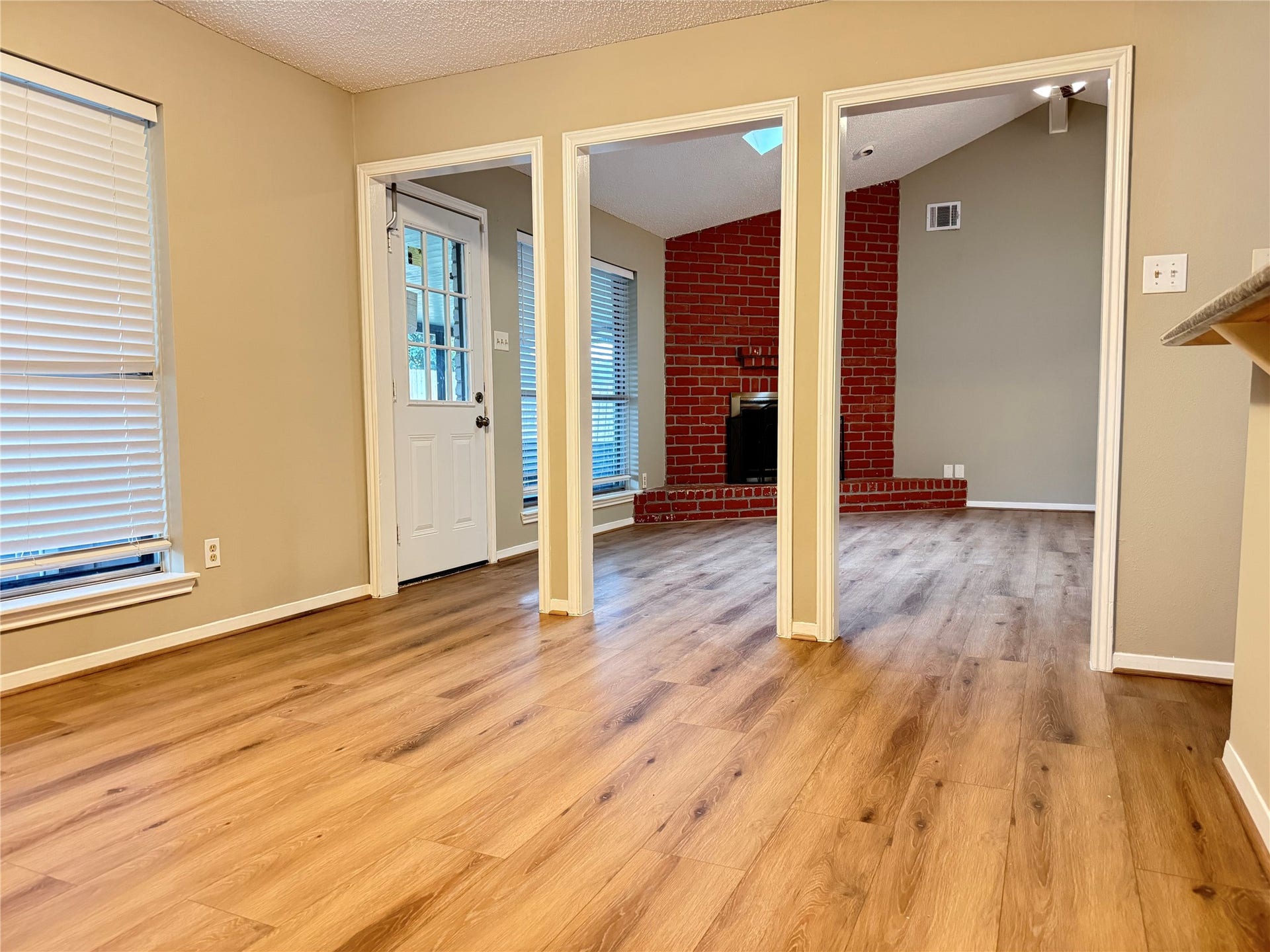 3022 Mosby Drive, Sugar Land, TX 77479 3022 Mosby Drive, Sugar Land, TX 77479