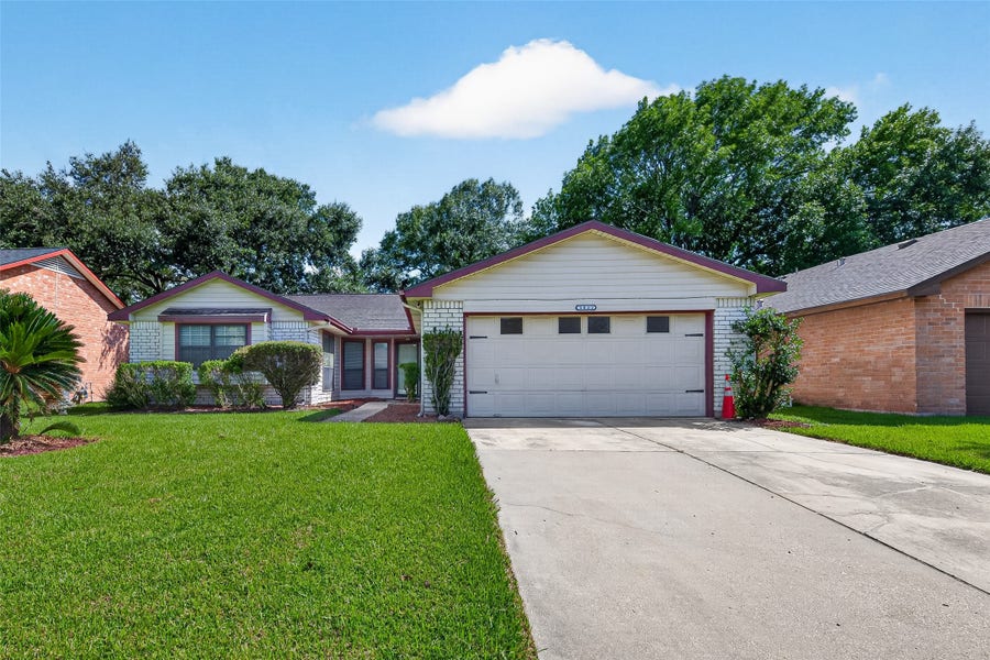 Property photo for 3022 Mosby Drive, Sugar Land, TX