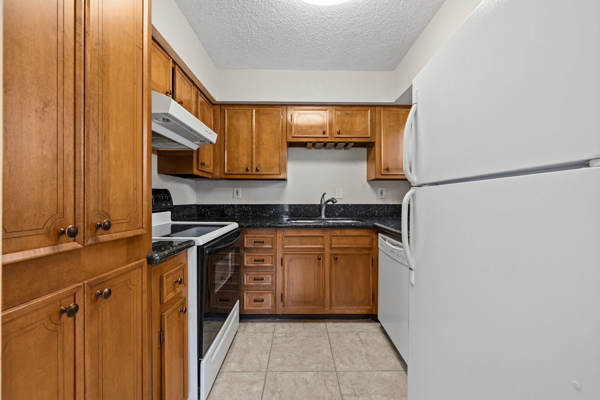 6423 Bayou Glen Road, Houston, TX 77057