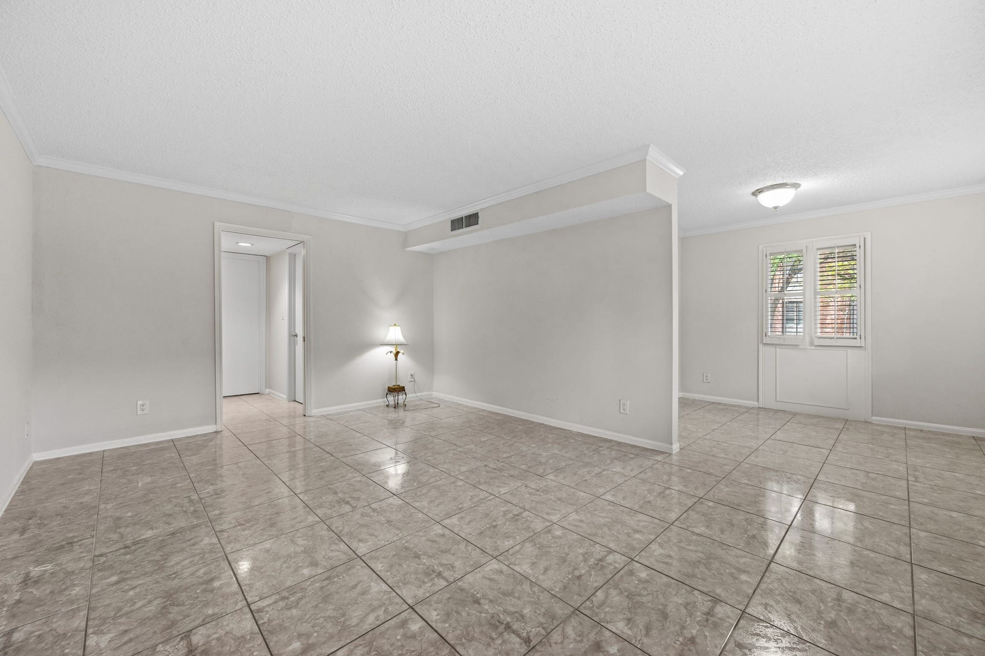 6423 Bayou Glen Road, Houston, TX 77057