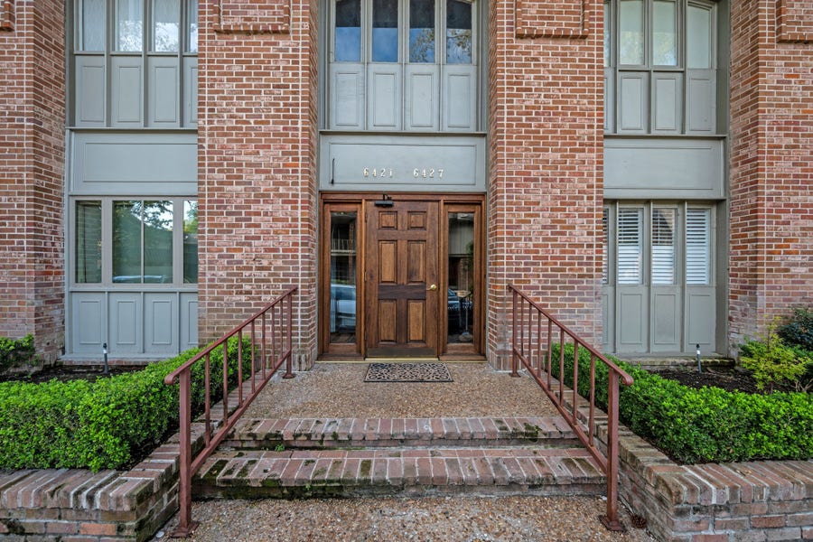 Property photo for 6423 Bayou Glen Road, Houston, TX