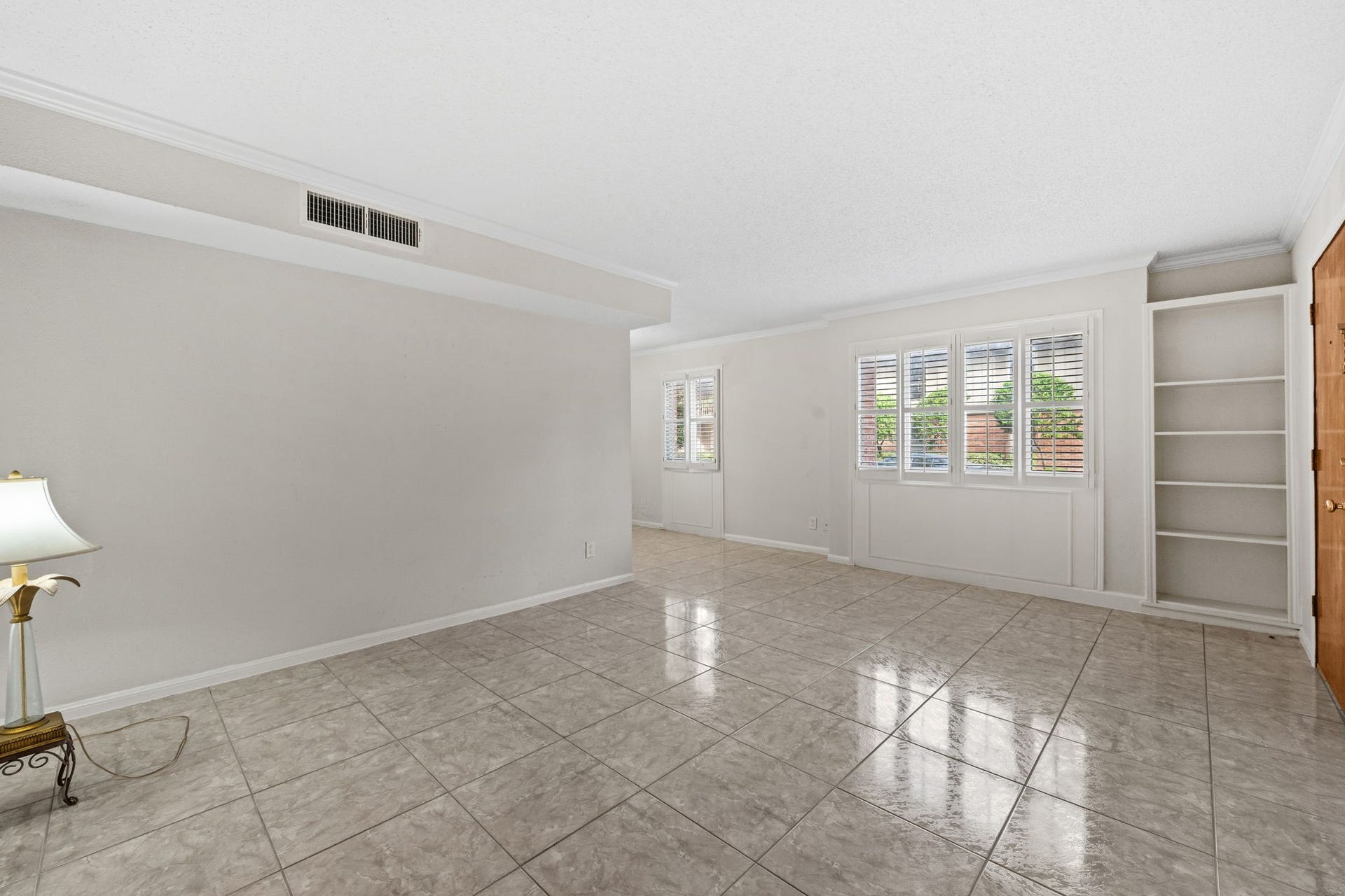 6423 Bayou Glen Road, Houston, TX 77057