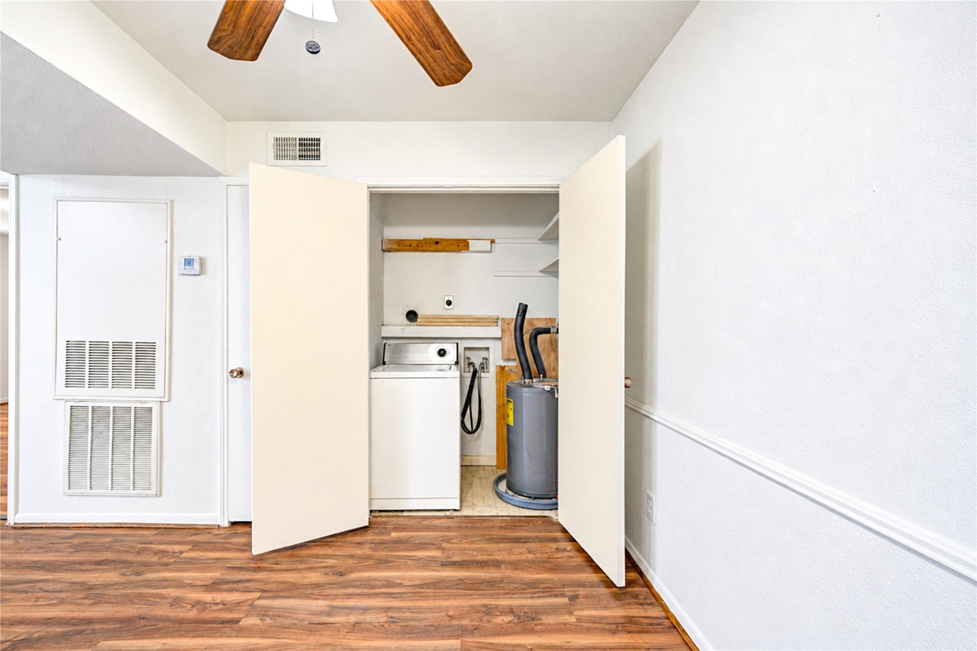 6606 De Moss Drive, #1602, Houston, TX 77074 6606 De Moss Drive, #1602, Houston, TX 77074