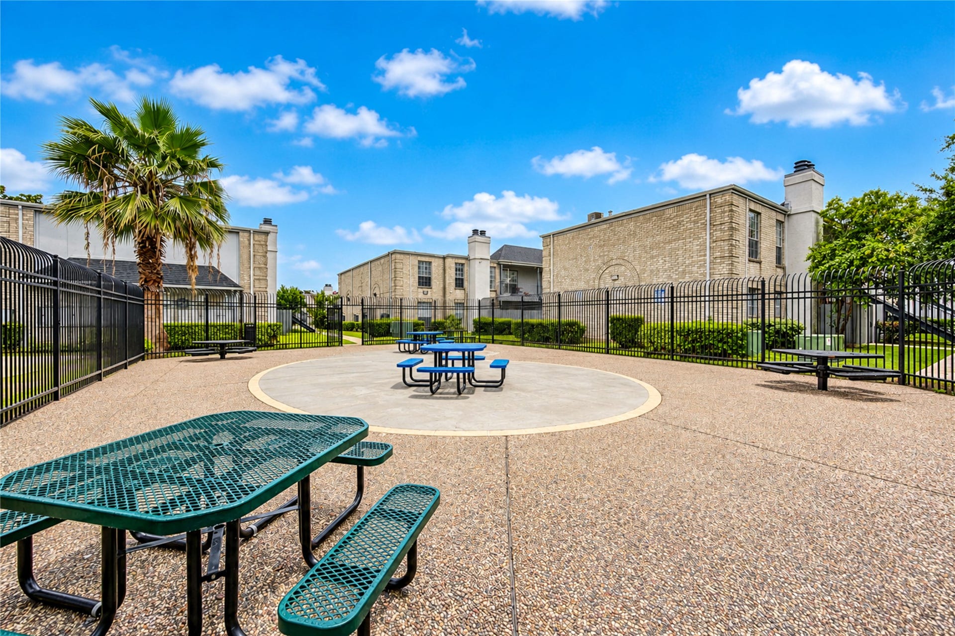6606 De Moss Drive, #1602, Houston, TX 77074 6606 De Moss Drive, #1602, Houston, TX 77074