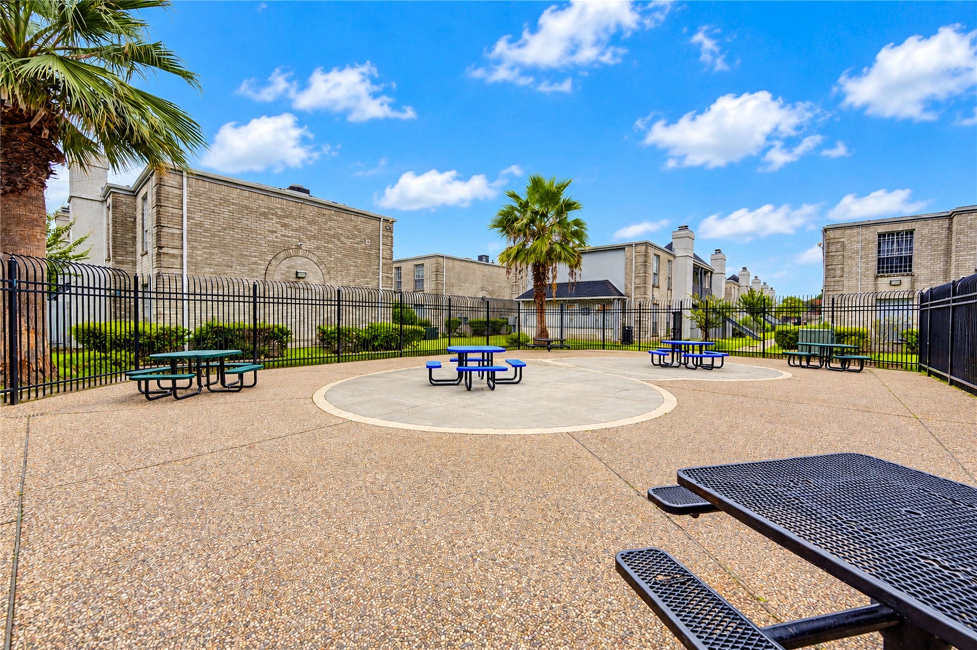 6606 De Moss Drive, #1602, Houston, TX 77074 6606 De Moss Drive, #1602, Houston, TX 77074