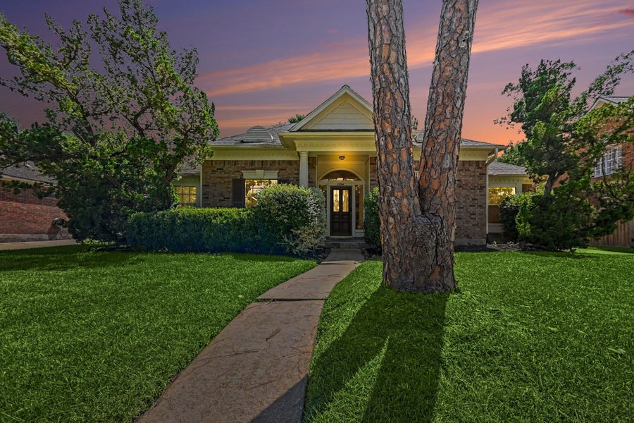 Property photo for 15814 Lake Lodge Drive, Houston, TX