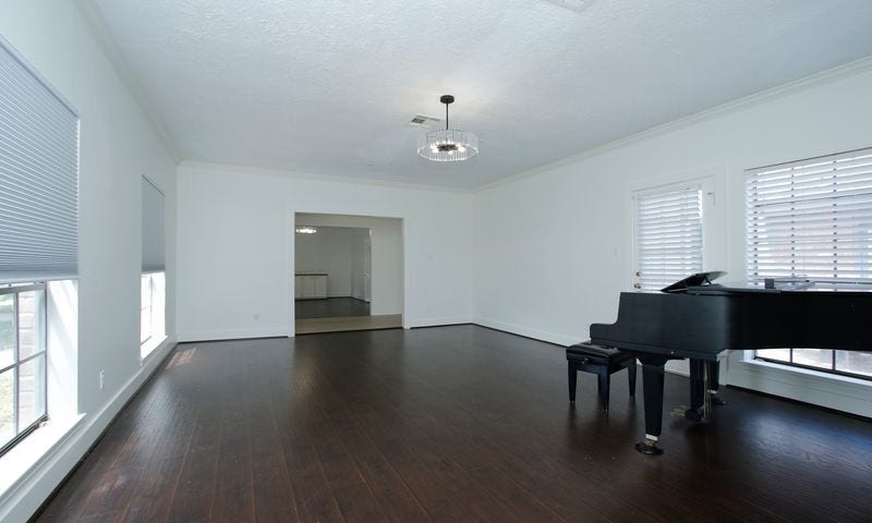 8006 Albin Lane, Houston, TX 77071 8006 Albin Lane, Houston, TX 77071