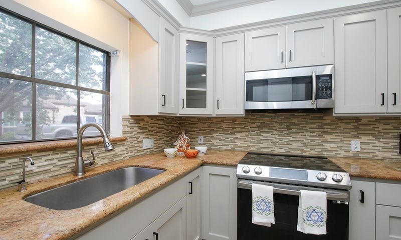 8006 Albin Lane, Houston, TX 77071 8006 Albin Lane, Houston, TX 77071