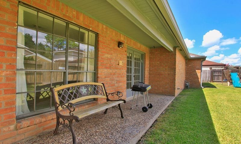8006 Albin Lane, Houston, TX 77071 8006 Albin Lane, Houston, TX 77071