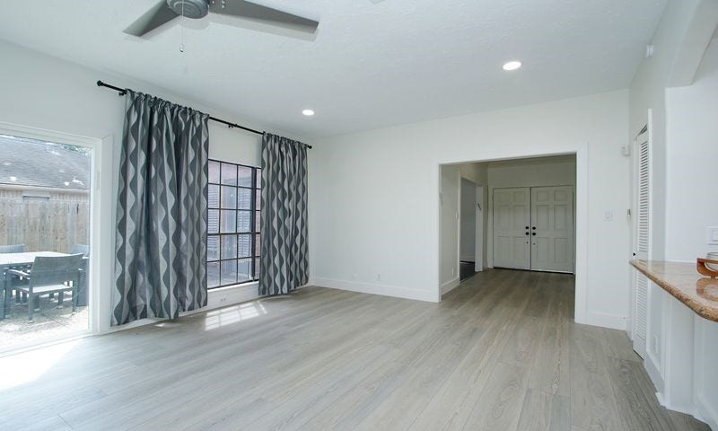 8006 Albin Lane, Houston, TX 77071 8006 Albin Lane, Houston, TX 77071