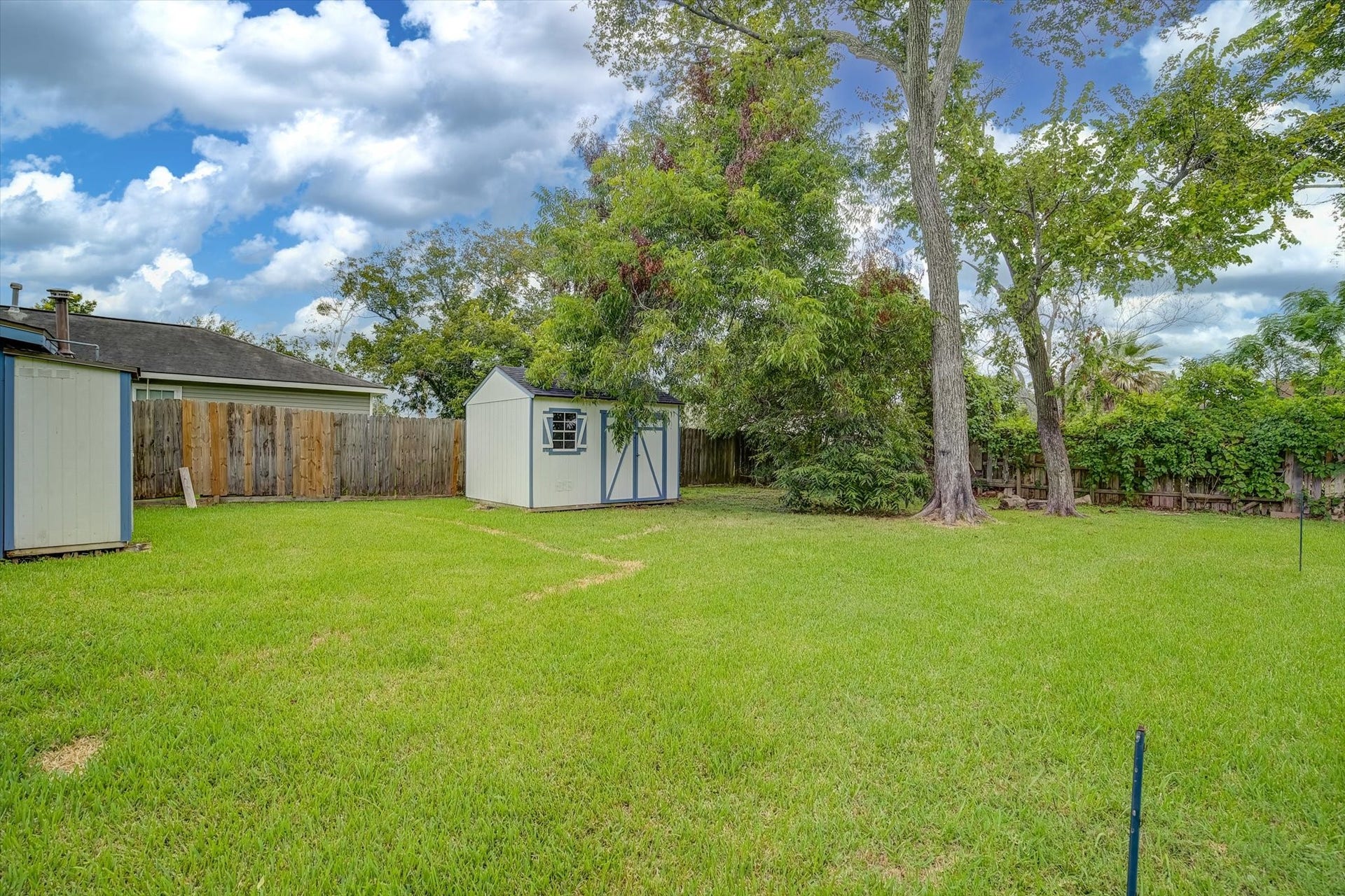 612 Harvey Street, Clute, TX 77531 612 Harvey Street, Clute, TX 77531
