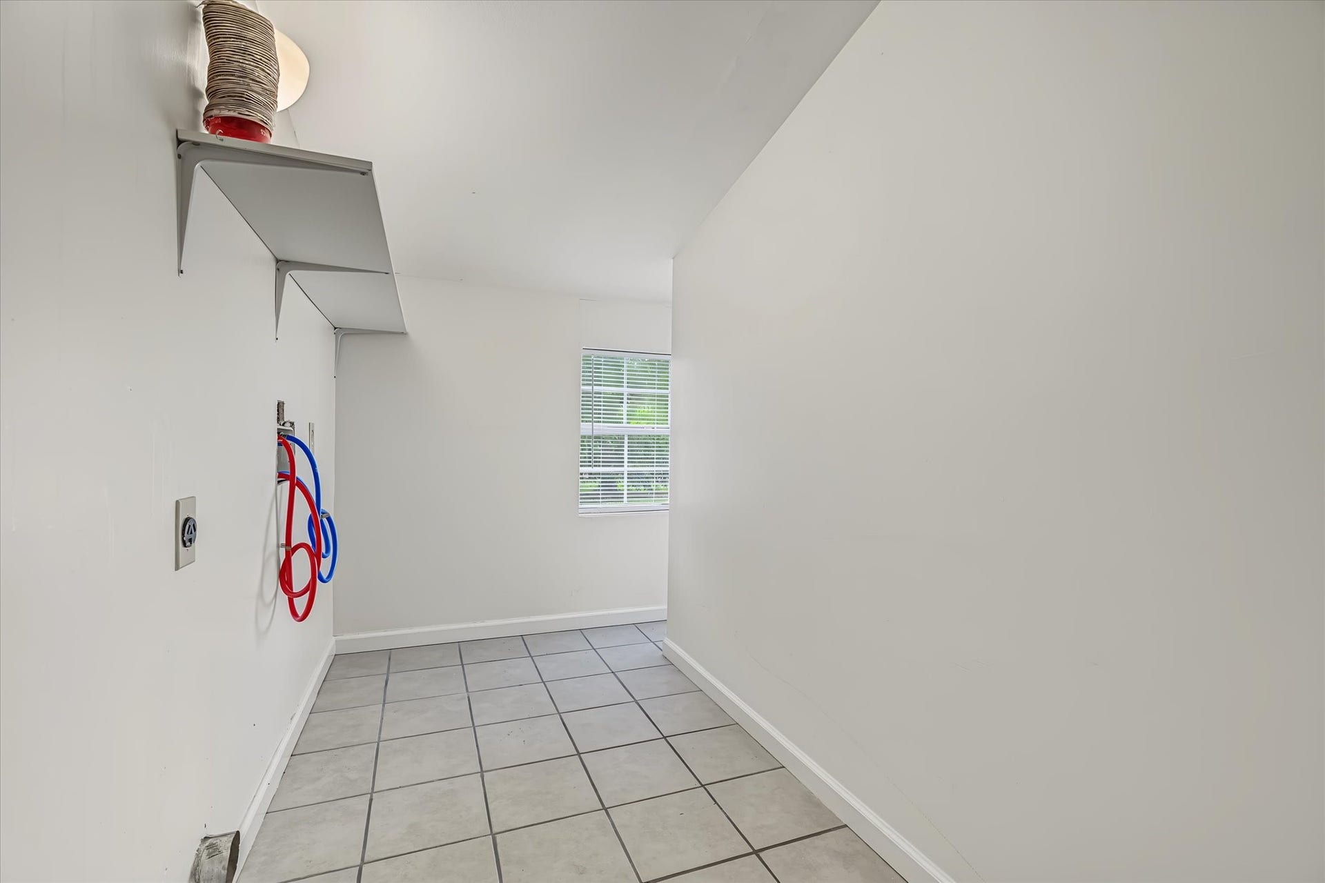 612 Harvey Street, Clute, TX 77531 612 Harvey Street, Clute, TX 77531