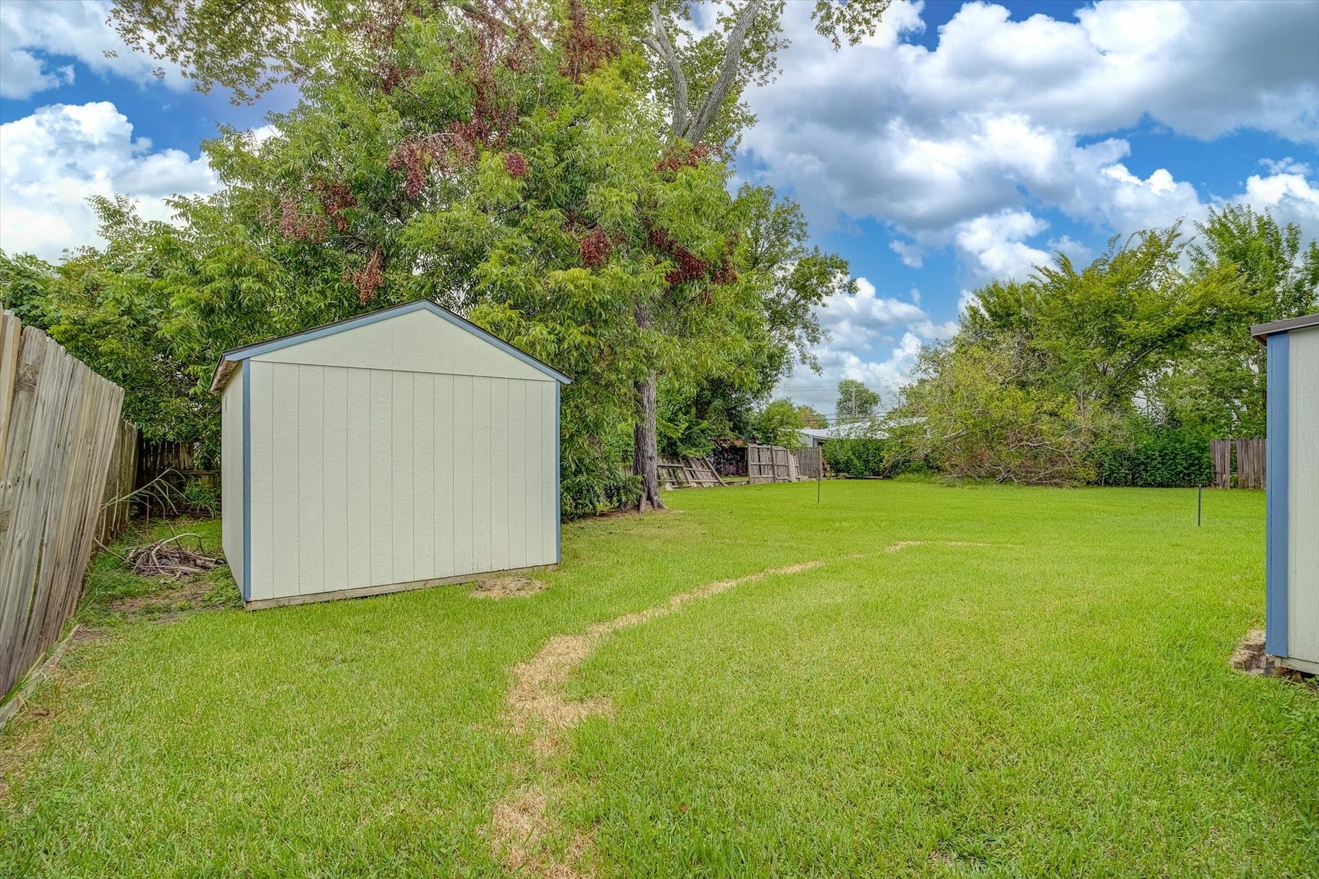 612 Harvey Street, Clute, TX 77531 612 Harvey Street, Clute, TX 77531