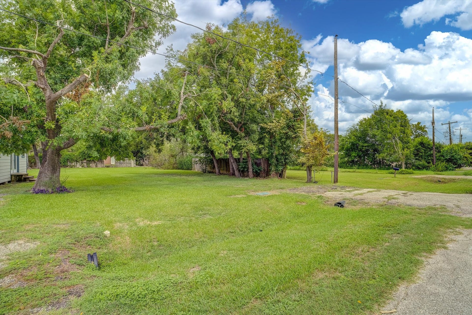 612 Harvey Street, Clute, TX 77531 612 Harvey Street, Clute, TX 77531