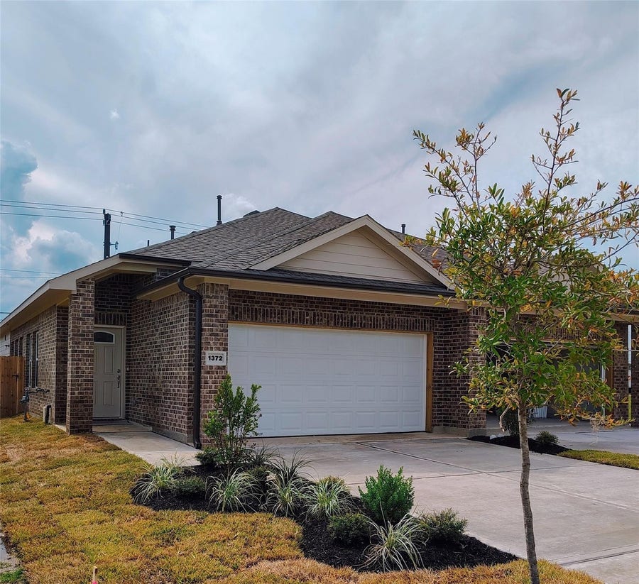 Property photo for 1372 Mixander Way, La Porte, TX