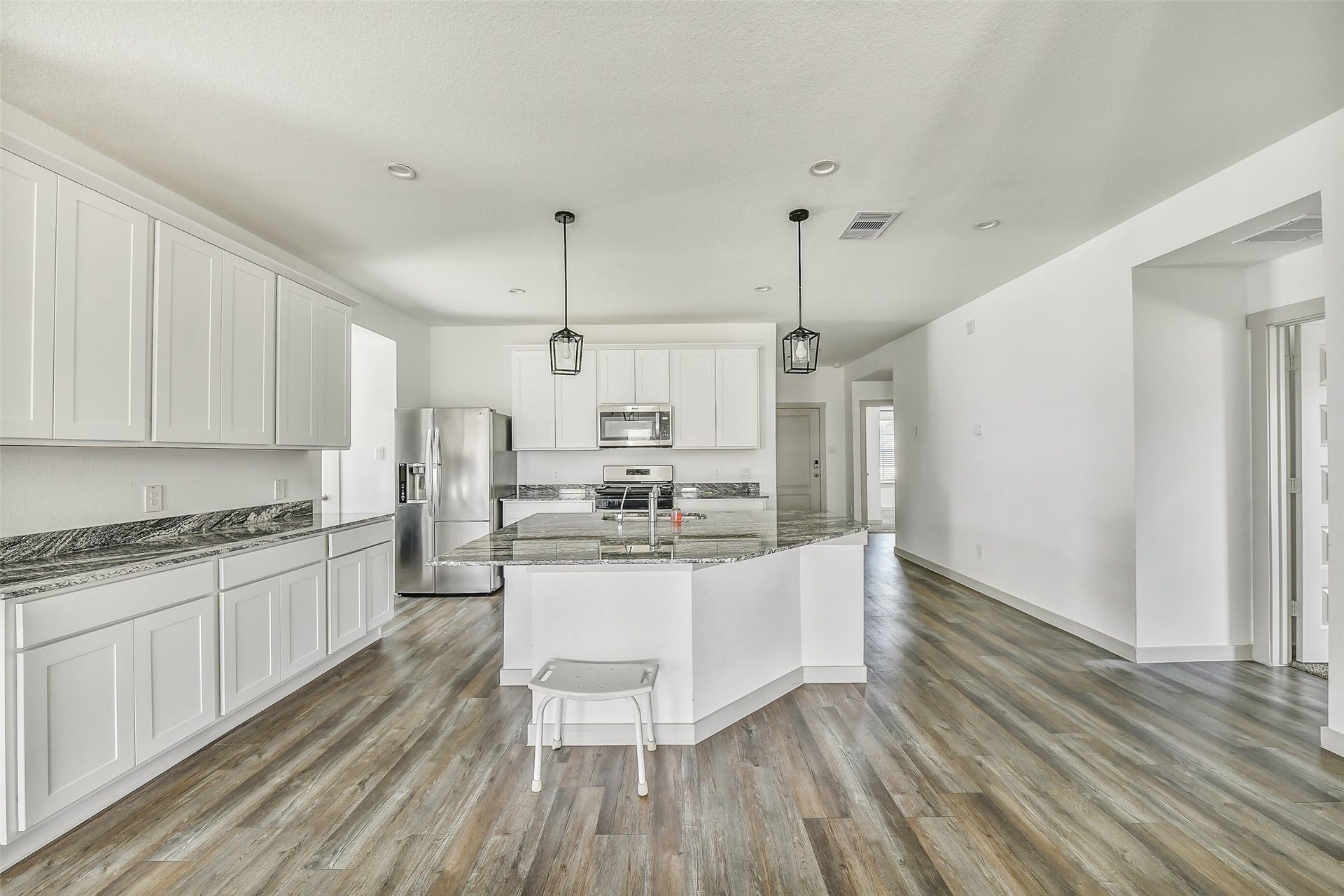 1004 Great Barracuda Lane, Alvin, TX 77511 1004 Great Barracuda Lane, Alvin, TX 77511