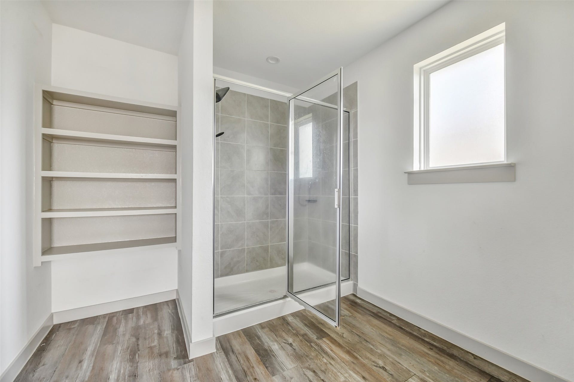 1004 Great Barracuda Lane, Alvin, TX 77511 1004 Great Barracuda Lane, Alvin, TX 77511