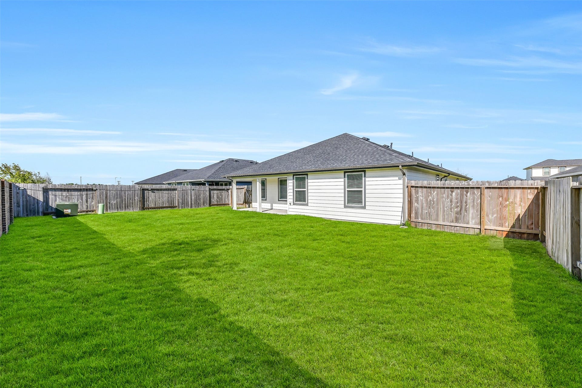 1004 Great Barracuda Lane, Alvin, TX 77511 1004 Great Barracuda Lane, Alvin, TX 77511