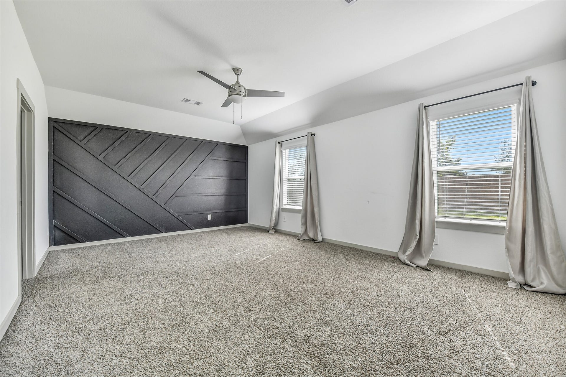 1004 Great Barracuda Lane, Alvin, TX 77511 1004 Great Barracuda Lane, Alvin, TX 77511