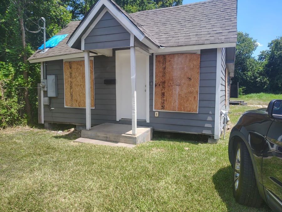 Property photo for 3234 Airline Drive, Houston, TX