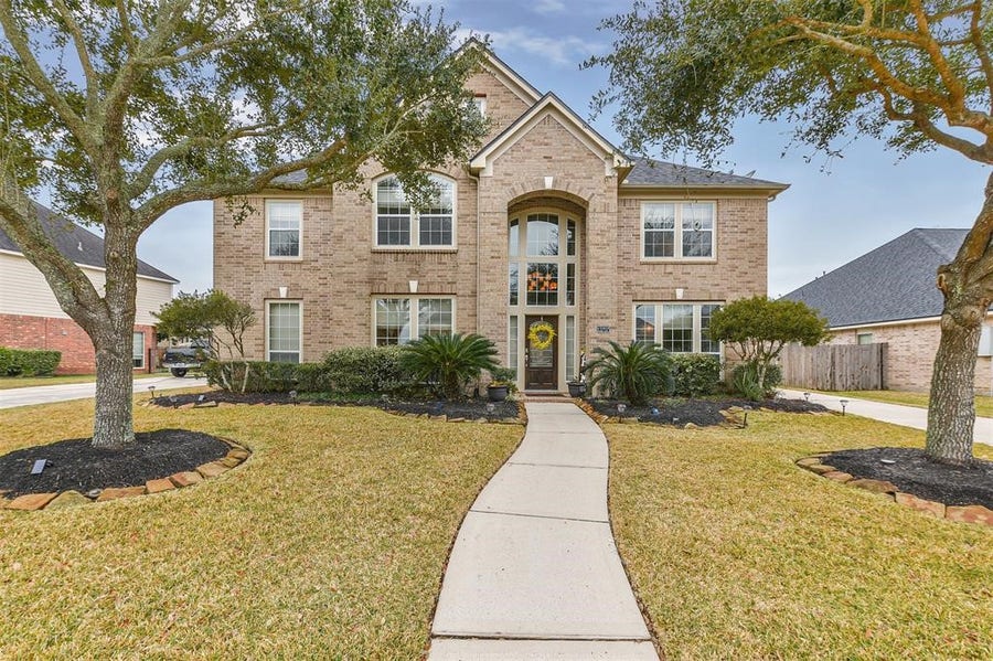 Property photo for 13707 Elm Shores Drive, Houston, TX