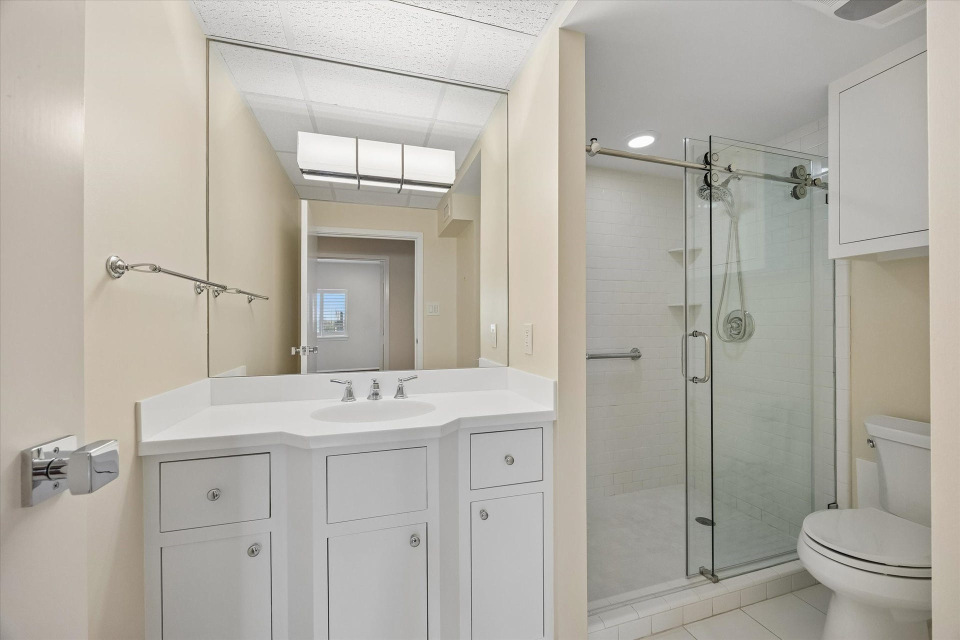 2nd Full Bath with modern frameless shower