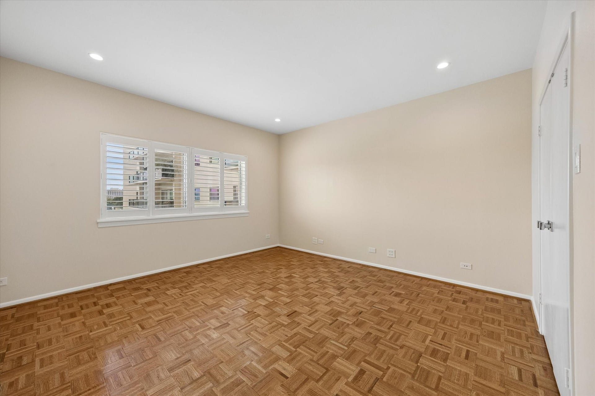 Large 2nd Bedroom (13.75 x 16.9) with plantation shutters