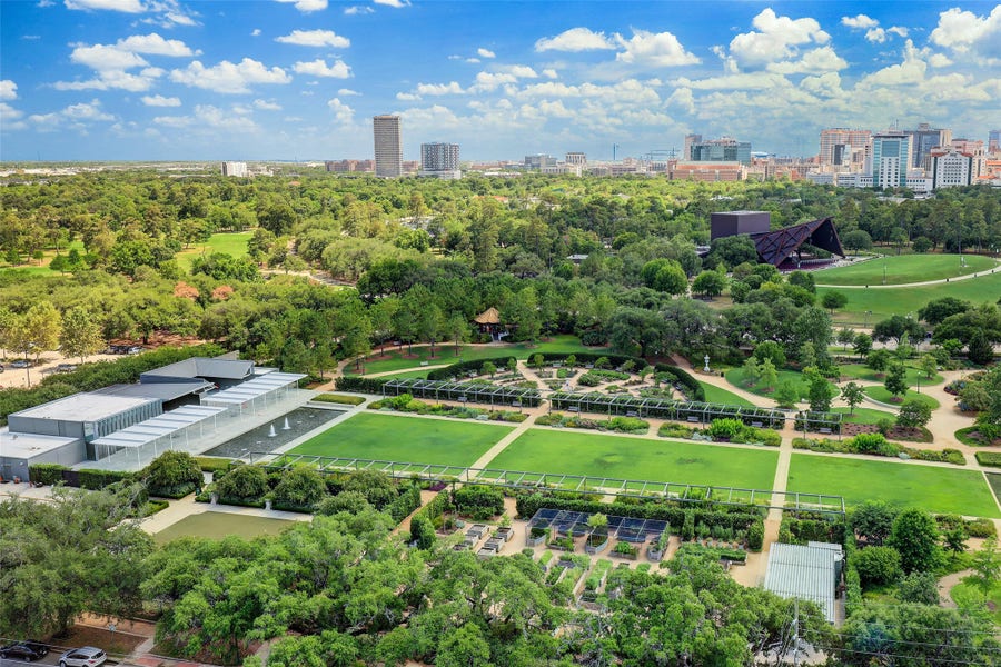 Property photo for 1400 Hermann Drive, #11A, Houston, TX