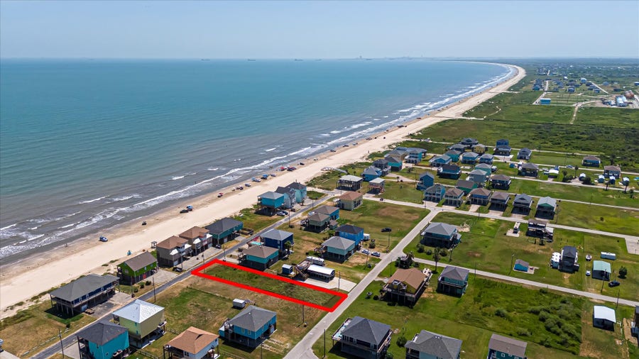 Property photo for 1126 Gulfview Lane, Crystal Beach, TX
