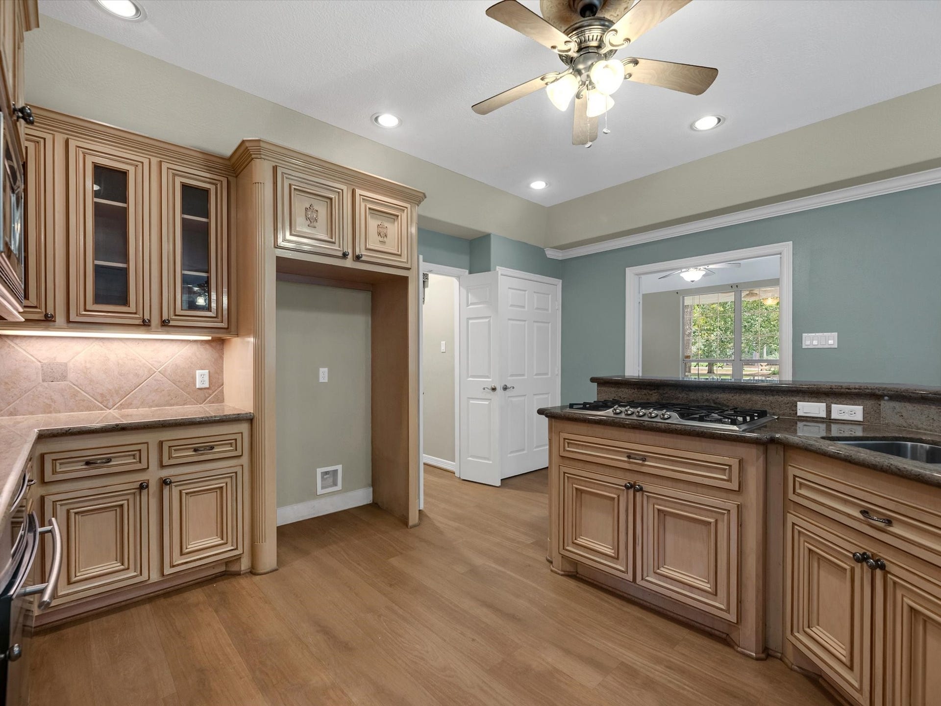 510 Vista Del Lago Drive, Huffman, TX 77336 510 Vista Del Lago Drive, Huffman, TX 77336