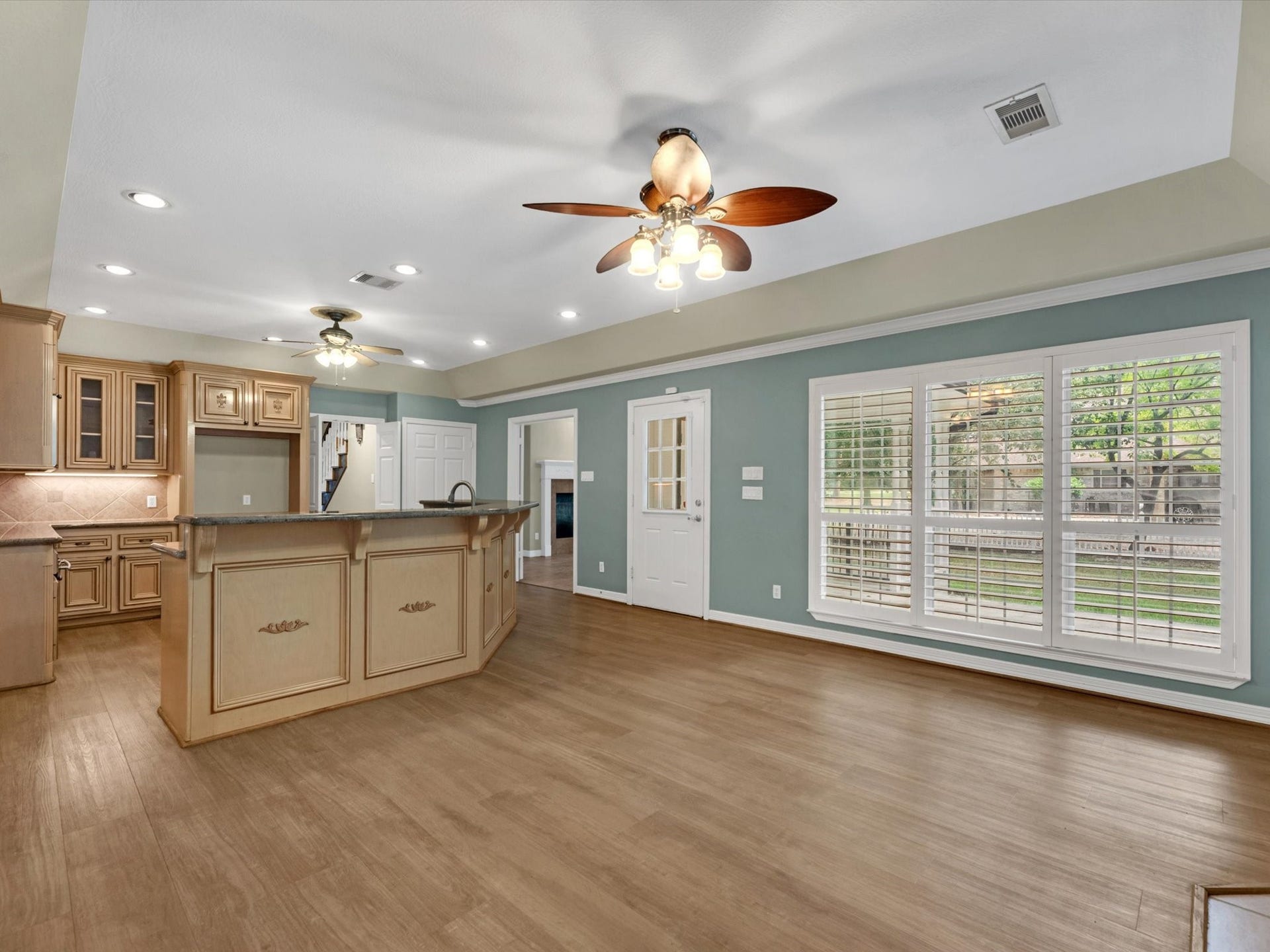 510 Vista Del Lago Drive, Huffman, TX 77336 510 Vista Del Lago Drive, Huffman, TX 77336