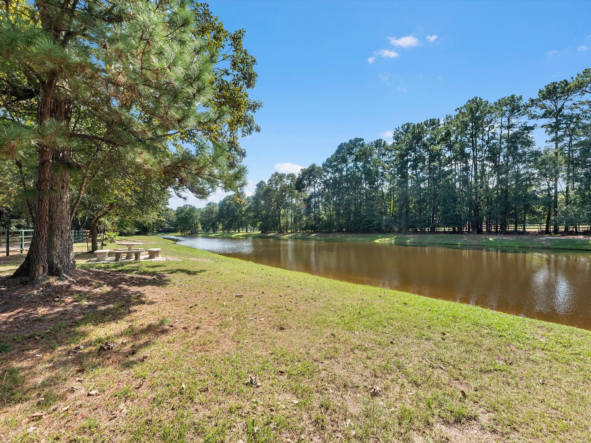 510 Vista Del Lago Drive, Huffman, TX 77336 510 Vista Del Lago Drive, Huffman, TX 77336