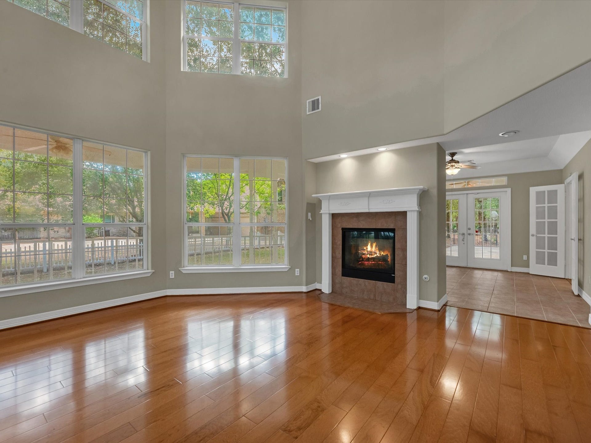 510 Vista Del Lago Drive, Huffman, TX 77336 510 Vista Del Lago Drive, Huffman, TX 77336