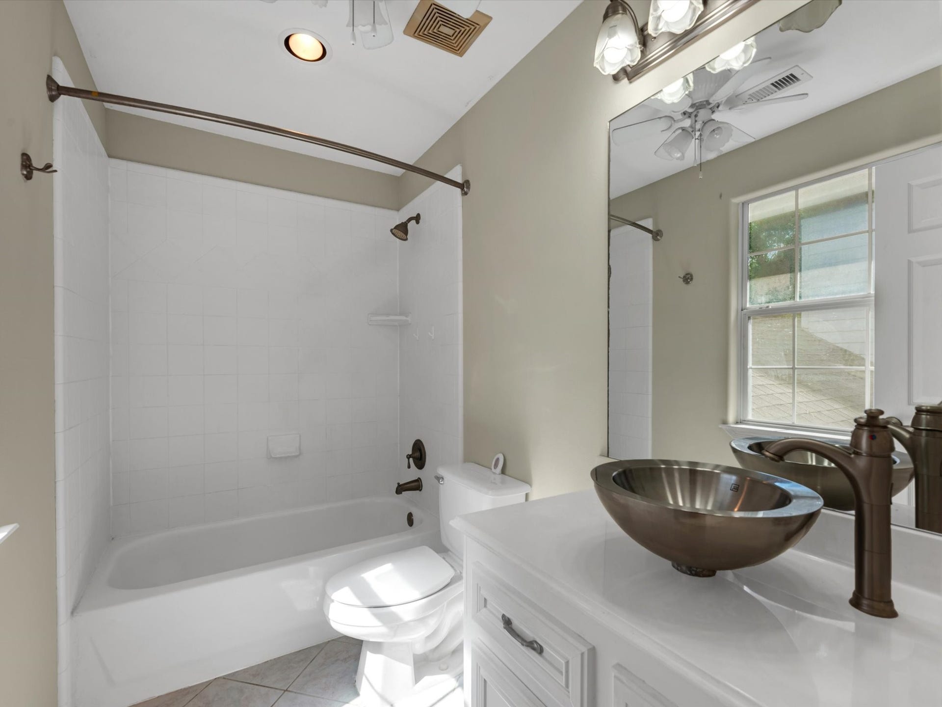 510 Vista Del Lago Drive, Huffman, TX 77336 510 Vista Del Lago Drive, Huffman, TX 77336