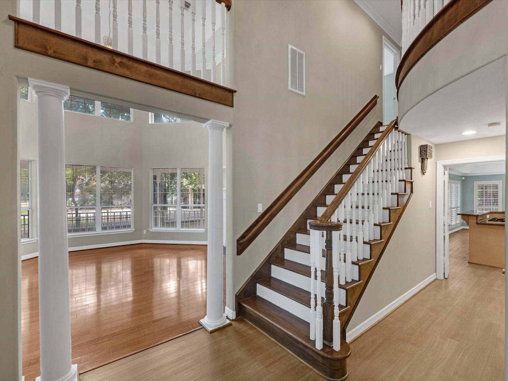 510 Vista Del Lago Drive, Huffman, TX 77336 510 Vista Del Lago Drive, Huffman, TX 77336