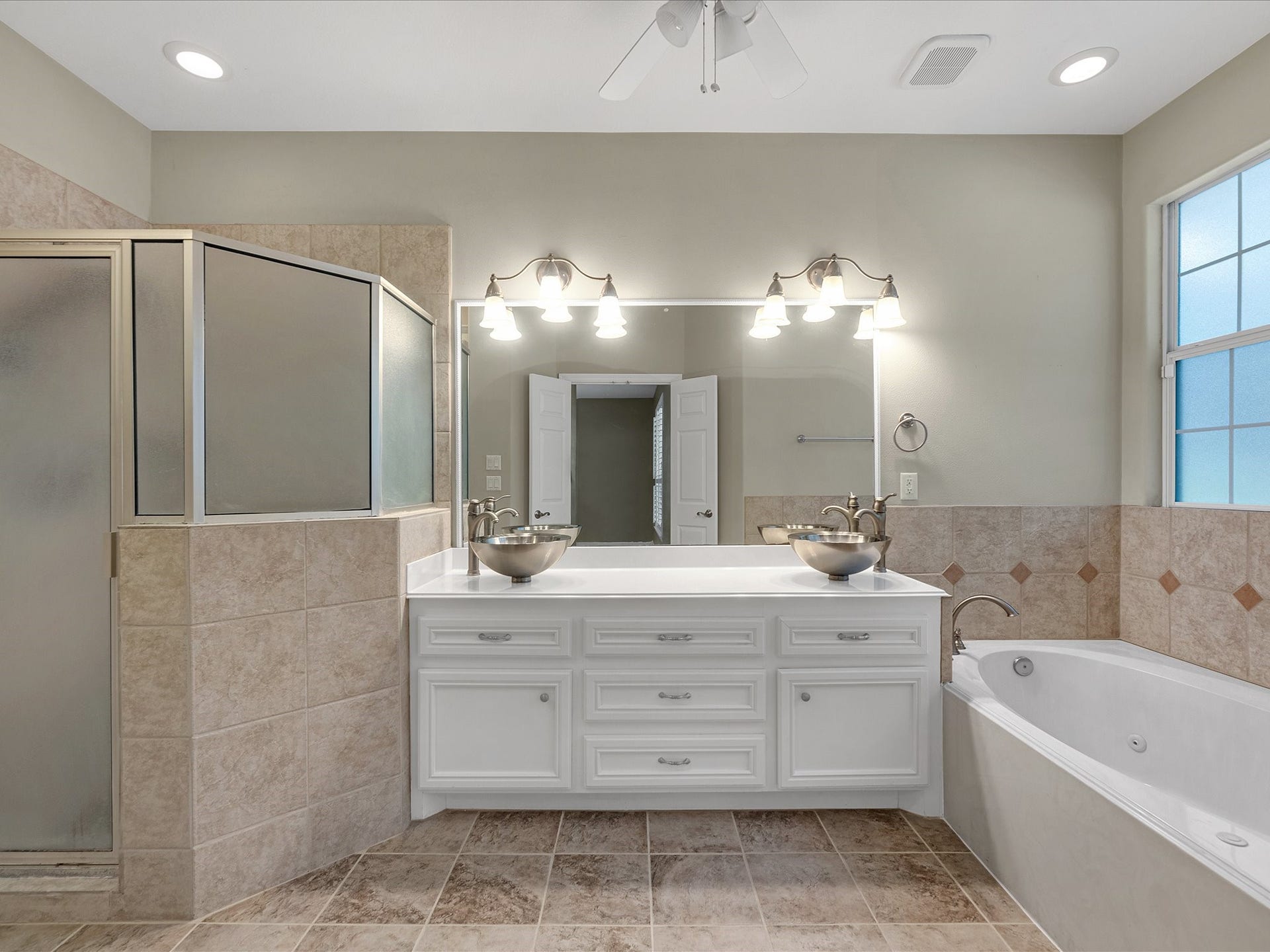 510 Vista Del Lago Drive, Huffman, TX 77336 510 Vista Del Lago Drive, Huffman, TX 77336