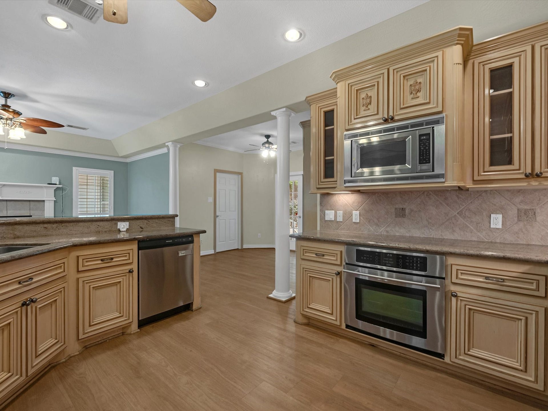 510 Vista Del Lago Drive, Huffman, TX 77336 510 Vista Del Lago Drive, Huffman, TX 77336